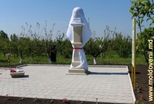 Platforma monumentului înainte de ceremonia de deschidere