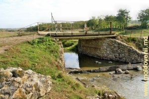Podul peste Camenca de lîngă satul Cucuieţii Vechi, Rîşcani