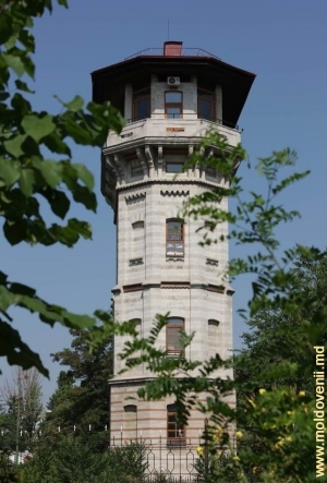 Водонапорная башня в Кишинёве, в настоящее время Исторический музей  г. Кишинев