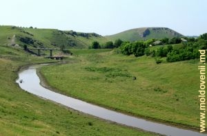 Долина реки Чухур у села Хородищи, Рышкань 