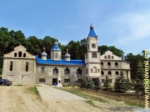 Mănăstirea Veverița