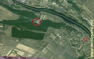 Каларашовский монастырь и с. Унгурь на карте Google (красным отмечены монастырь и церковь)