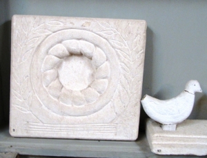 Декоративные мотивы инкрустированные в камне