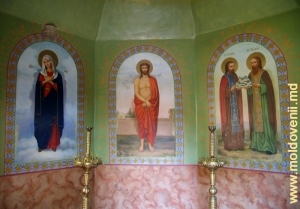 Picturile de pe pereţii Bisericii Hîncu
