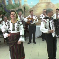 Larisa Ungureanu şi  Busuioc moldovenesc - Cînd în sat e sărbătoare