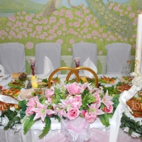 Праздничный стол у молдаван