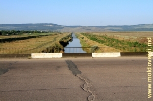 Podul peste Răut lîngă satul Sărătenii Vechi, Teleneşti