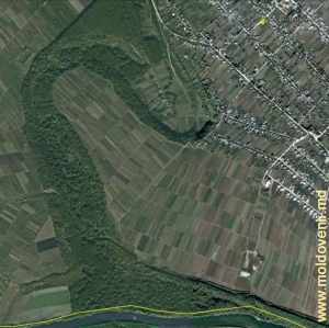 Porţiunea de teren a configuraţiei geografice naturale din preajma rîului Vilia, s. Teţcani pe harta Google