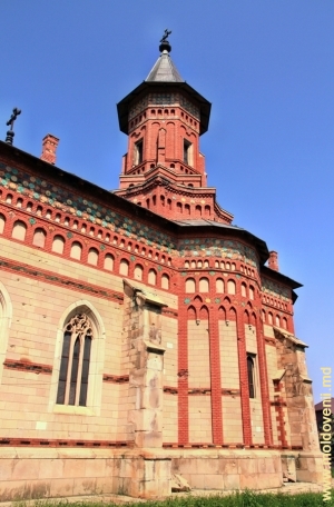 Biserica Sfîntul Gheorghe din Hîrlău