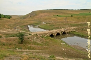 Podul de piatră peste r. Ciuhur de lîngă satul Horodişte