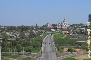 Развилка дорог у города Рыбницы (левобережье Днестра)
