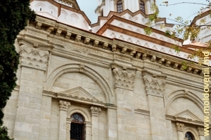 Mănăstirea Golia
