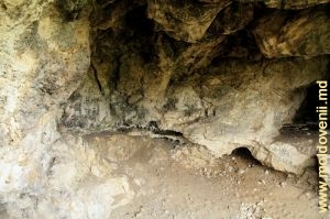 Внутри Буздудженской пещеры