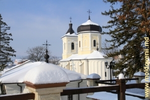 Монастырь Каприяна, зима 2012 