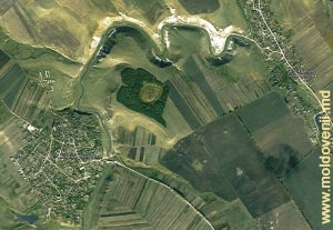 Valea r. Ciuhur de la s. Druţa pînă la s. Horodişte pe harta Google