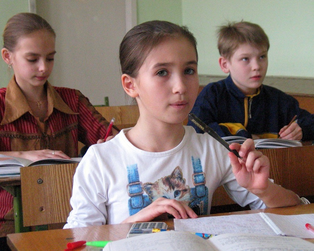 Игры для учащихся 4 классов. Фото школьного теста. Юля. Учится. Четвертыи. Класс.